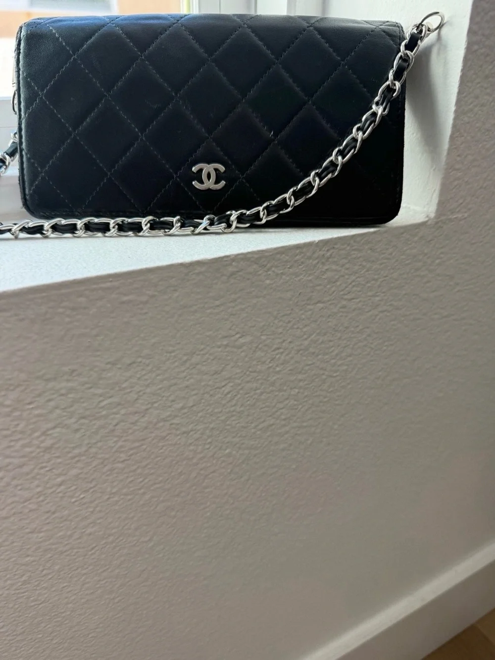 CHANEL compact quilted